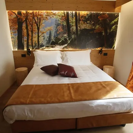 Szálloda Petit Tournalin 3*