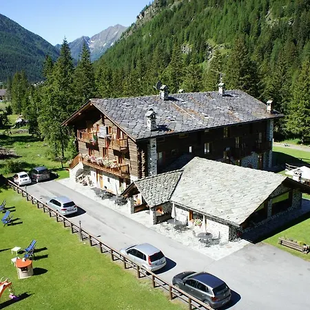 培缇图娜琳酒店