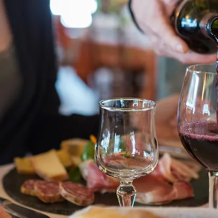 Petit Tournalin Hotel 3*