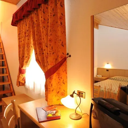 培缇图娜琳酒店 3*